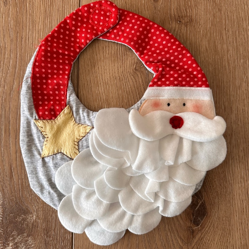 NWOT Christmas Baby Bib